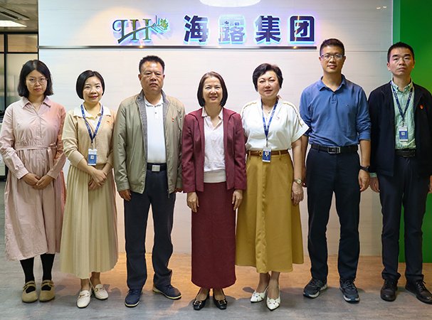 ��ͨ��ί�ϸɲ��ֵ��ü��ŷ�չ�������л���